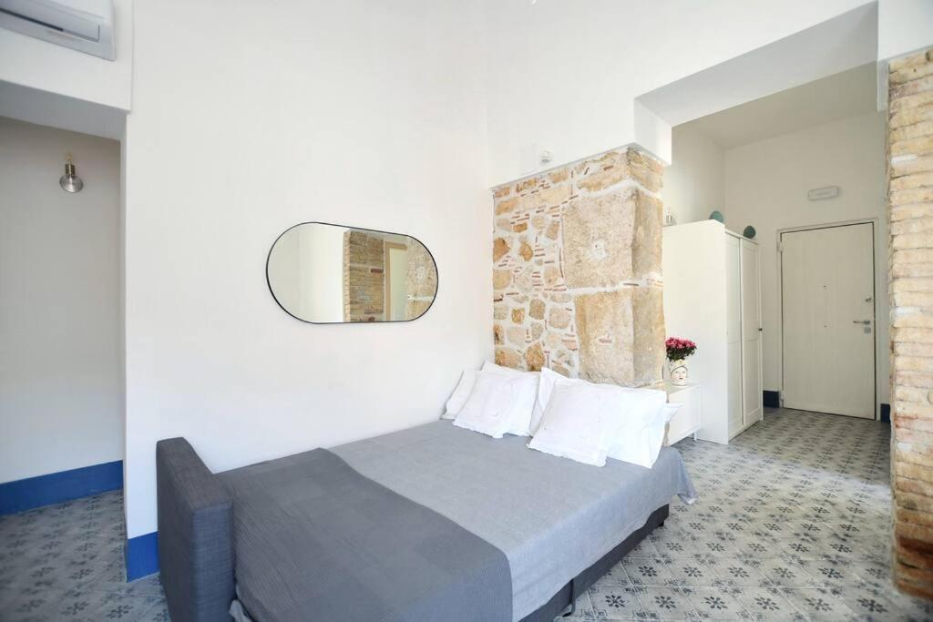 Apartamento Iflat Dimora Del Cassaro Palermo Exterior foto